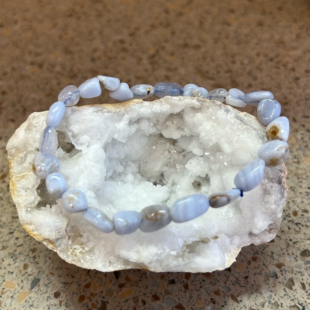 Blue Lace Agate nugget bracelet 7-10mm